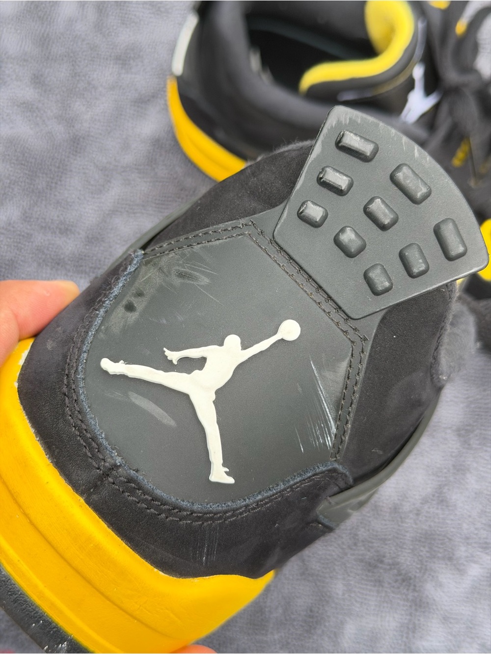 Size 6.5Y Air Jordan 4 Retro Thunder Black/Yellow - Picture 9 of 14